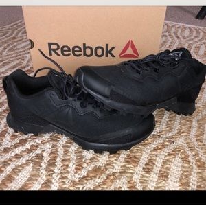 NWT Reebok All Terrain size 9!!